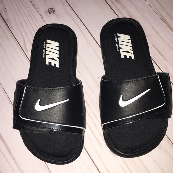 old nike sandals